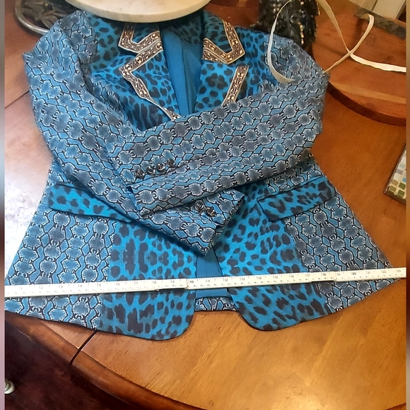 NWT Elegant Suit  Animal print Luxurious Jacket with Pants. XL - Picture 15 of 16